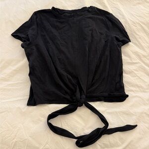 Lululemon Short Sleeve Tie t-shirt - size 6
